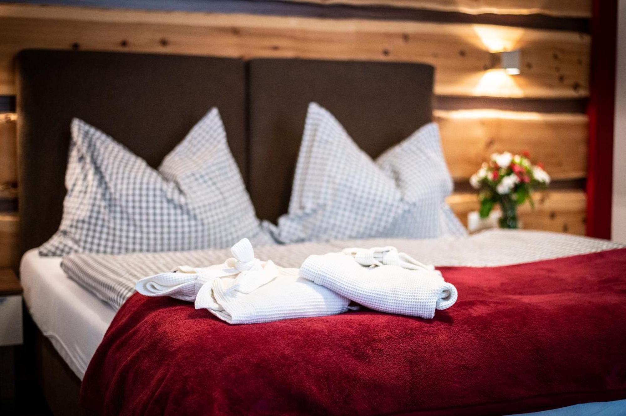 Gastwirtschaft Hold Hotell Monichwald Eksteriør bilde